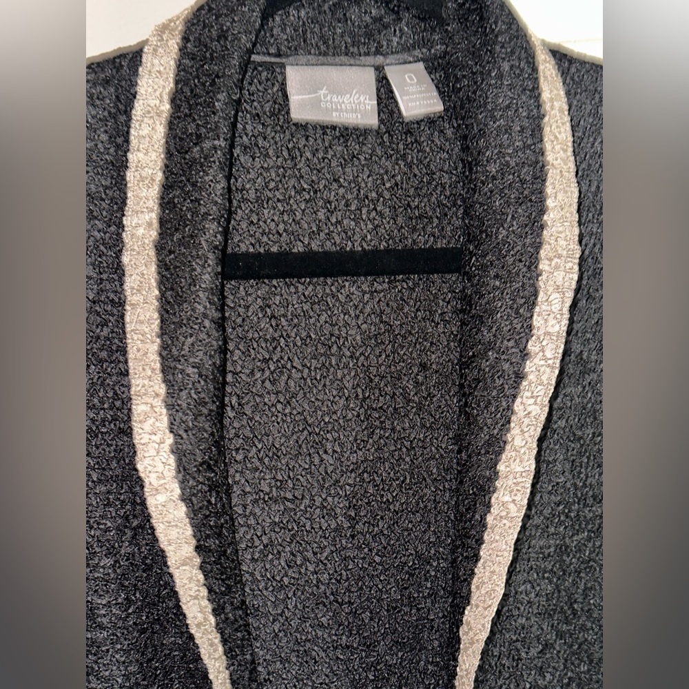 Chico's- Travelers Collection Black and Taupe blazer jacket Small (0) - Picture 3 of 8